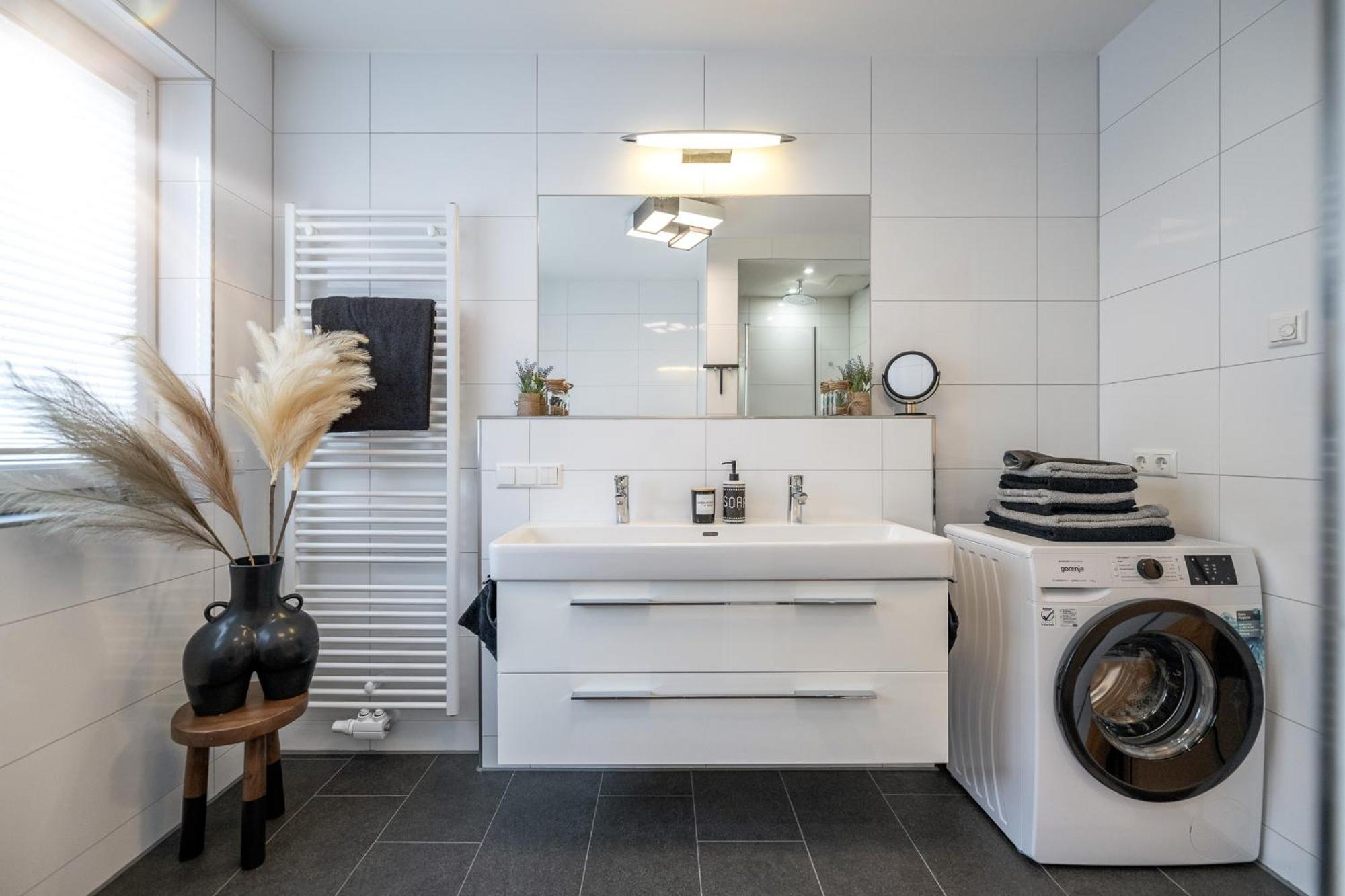 Alpenflair / Luxury / 100Qm / Work / Travel / Netflix Apartment Penzberg Luaran gambar